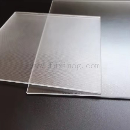 Custom 2mm, 2.5mm, 3mm, 3.2mm, 4mm, 5mm High Efficiency Solar Panel Glass for Photovoltaics, Solar Thermal Collector and Greenhouse
